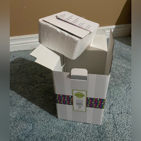 NWB mini Scentsy warmer - Picture 3 of 3